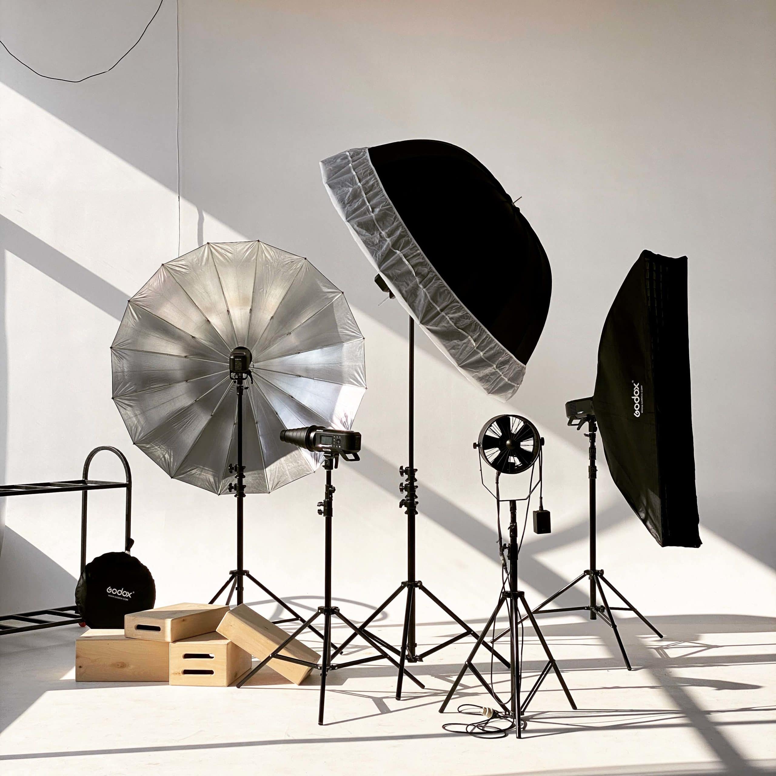 Kokraklar ortasida va ogizda dik